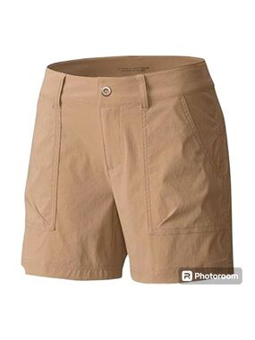 Columbia Women’s Khaki Utility Pocket Shorts